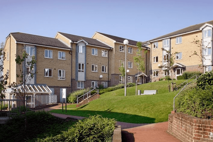 https://a.storyblok.com/f/286728423687045/708x472/fe203f464b/bru_residence-outdoor.png