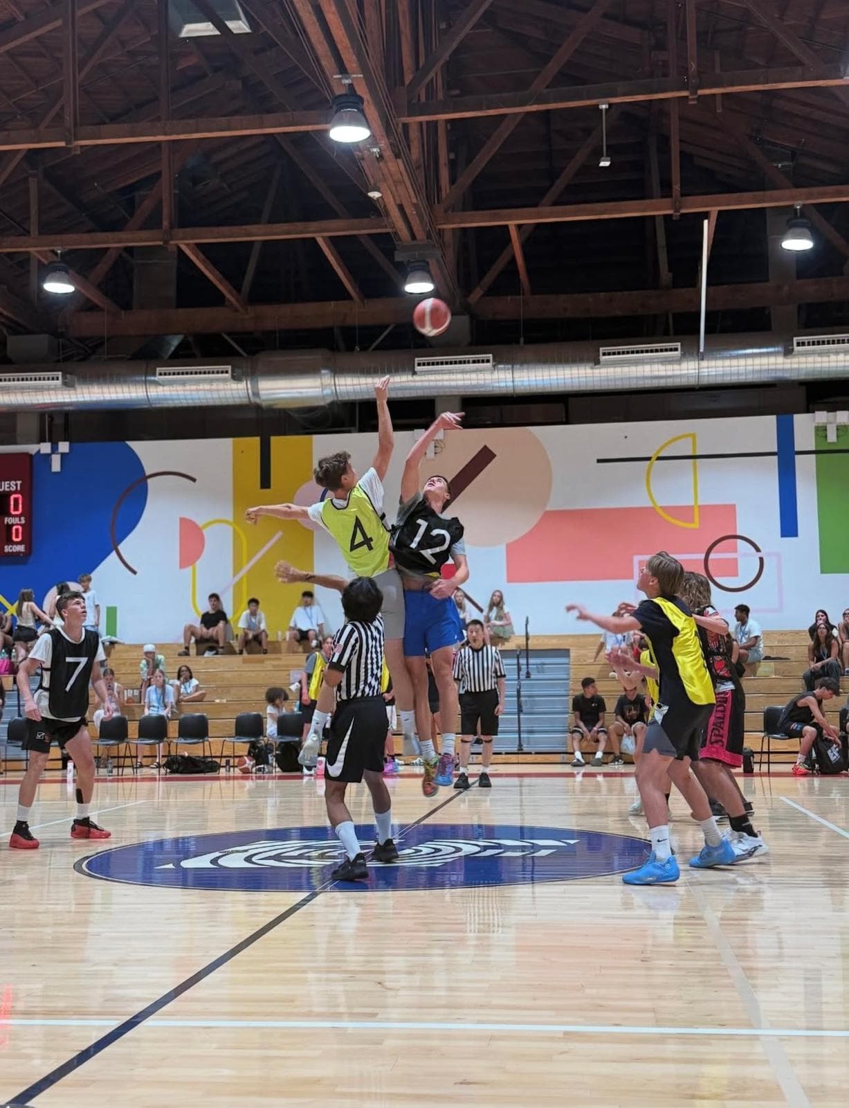 https://a.storyblok.com/f/286728423687045/1227x1600/96c493d5cf/lax-sports-basketball-2.jpg