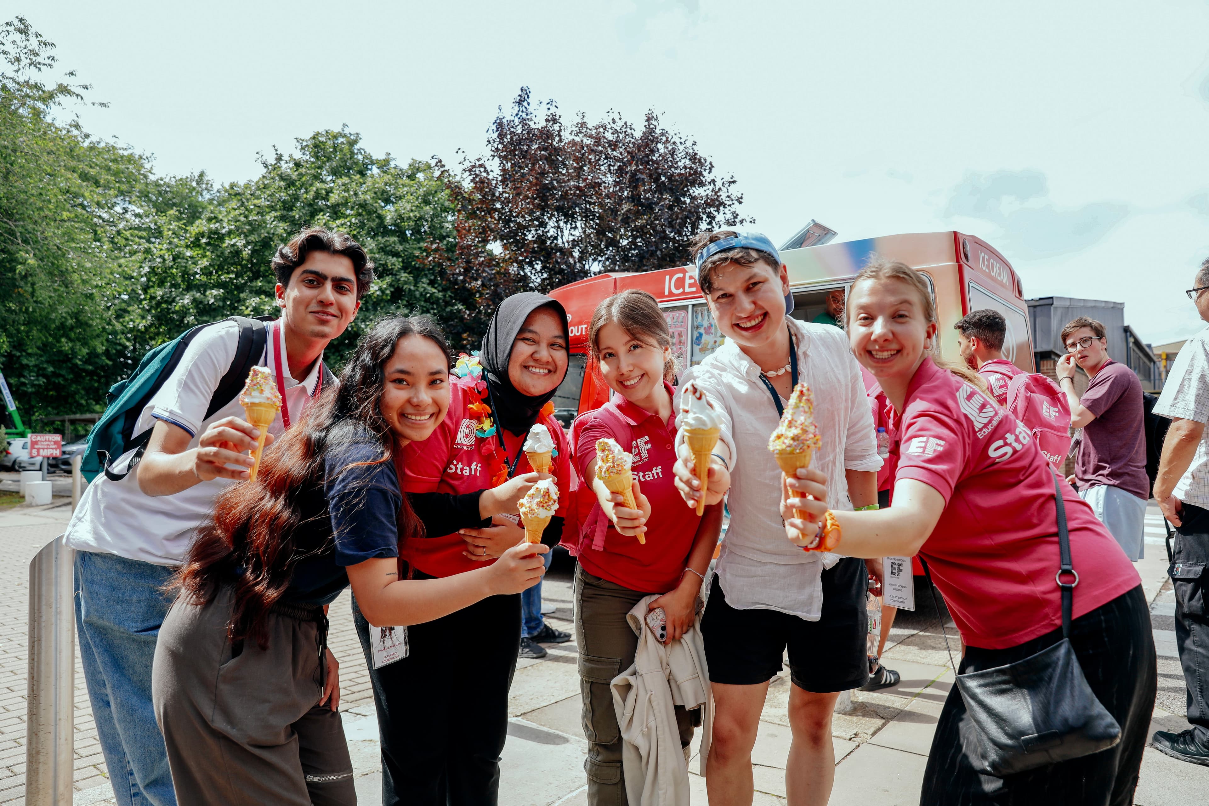 https://a.storyblok.com/f/286728423687045/6720x4480/dbcfc7ee3b/oxb_ice-cream-wow.jpg